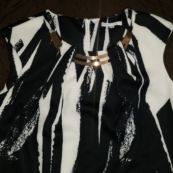 Dress - Picture 2 of 4